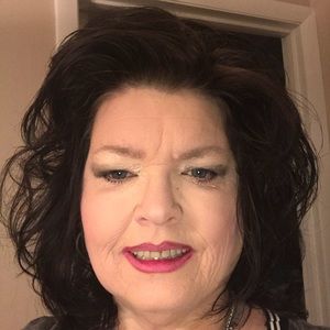 Meet your Posher, Loree